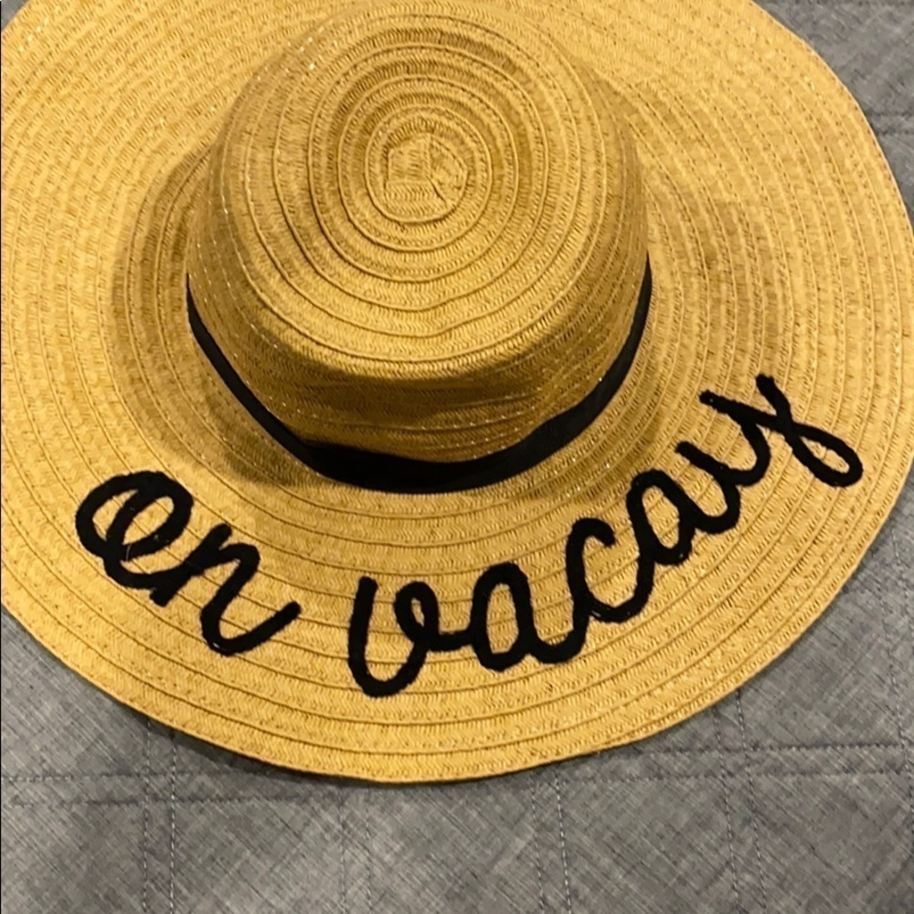 On Vacay straw beach hat